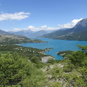 Pavillon Douillet Avec Vue Sur Lac , Chorges France