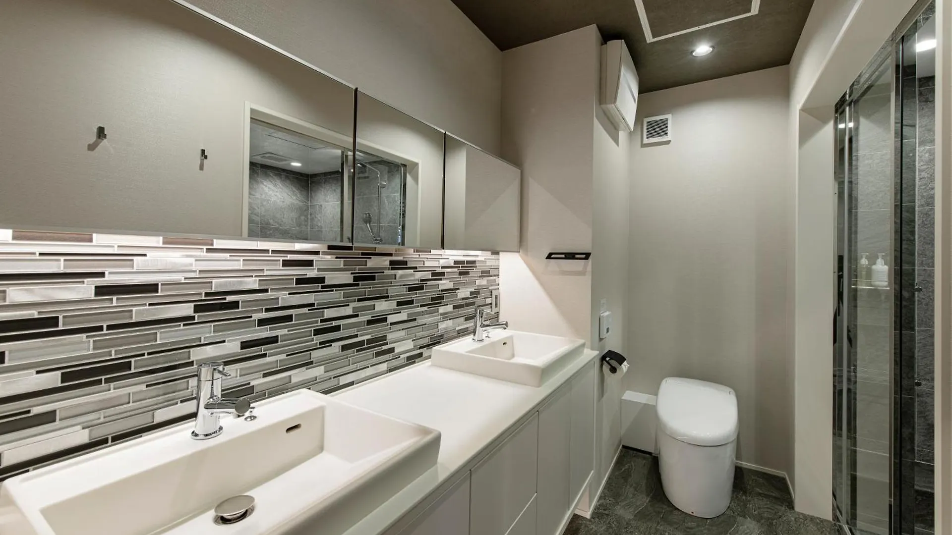 Hotel Mastay Jingumichi Kyoto 0*,